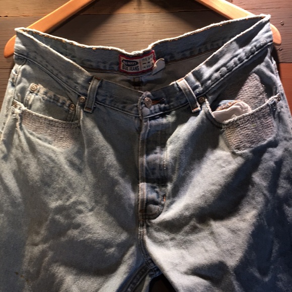 Well worn stain Jeans are Old Navy 34 long - Picture 6 of 9